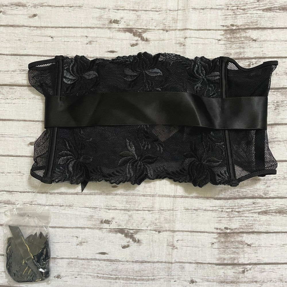 NWT Victorias Secret Womens Very Sexy Garter Black Lace Ribbon Bow Size Medium M